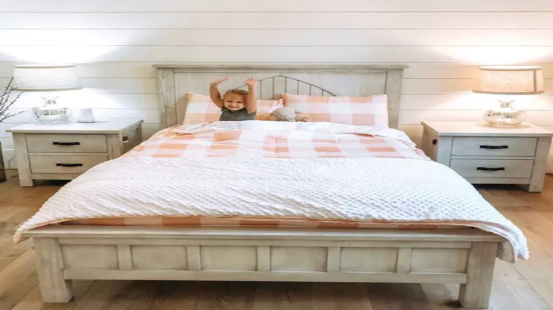 HOME TOUR: Leni’s Room