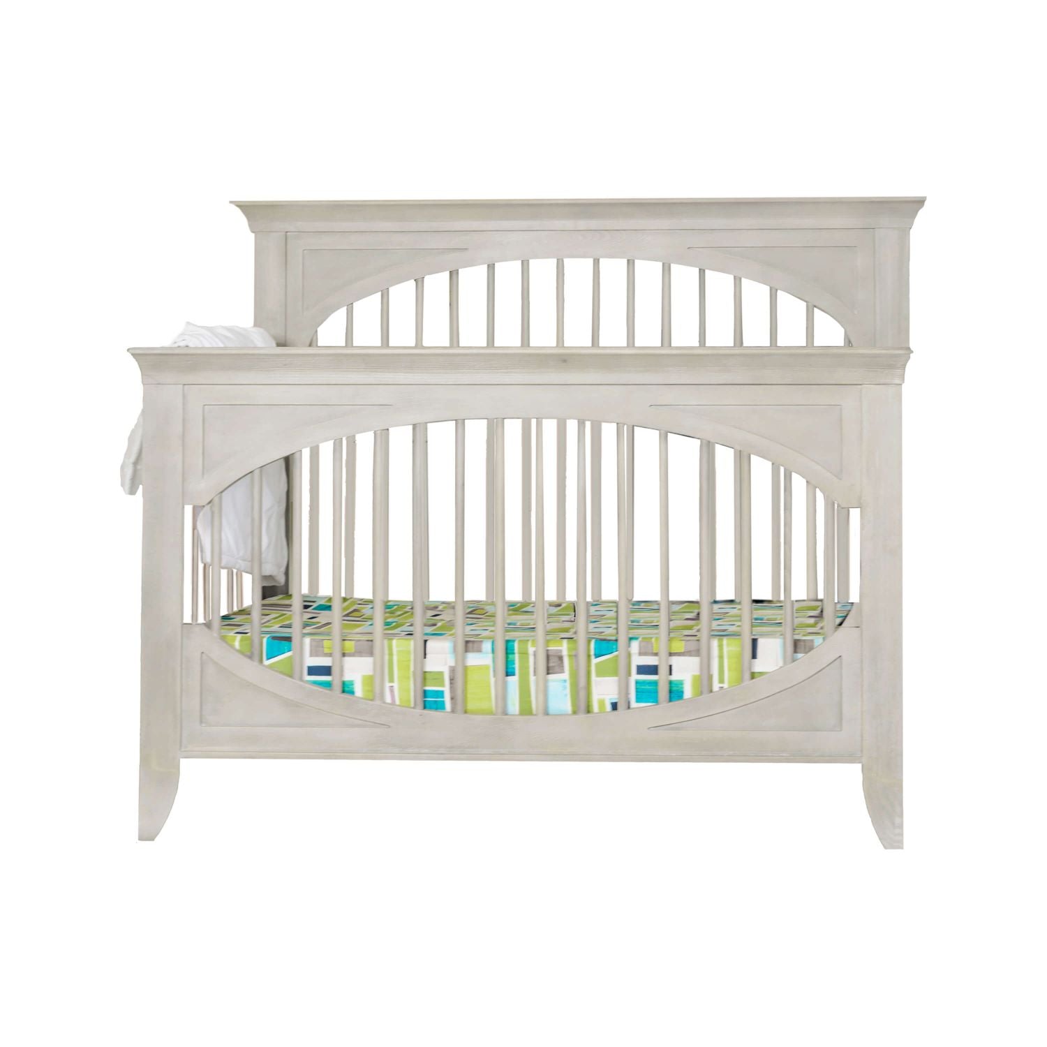 Shop the trend-setting vintage style crib from the CAMEO collection by Milk Street Baby.