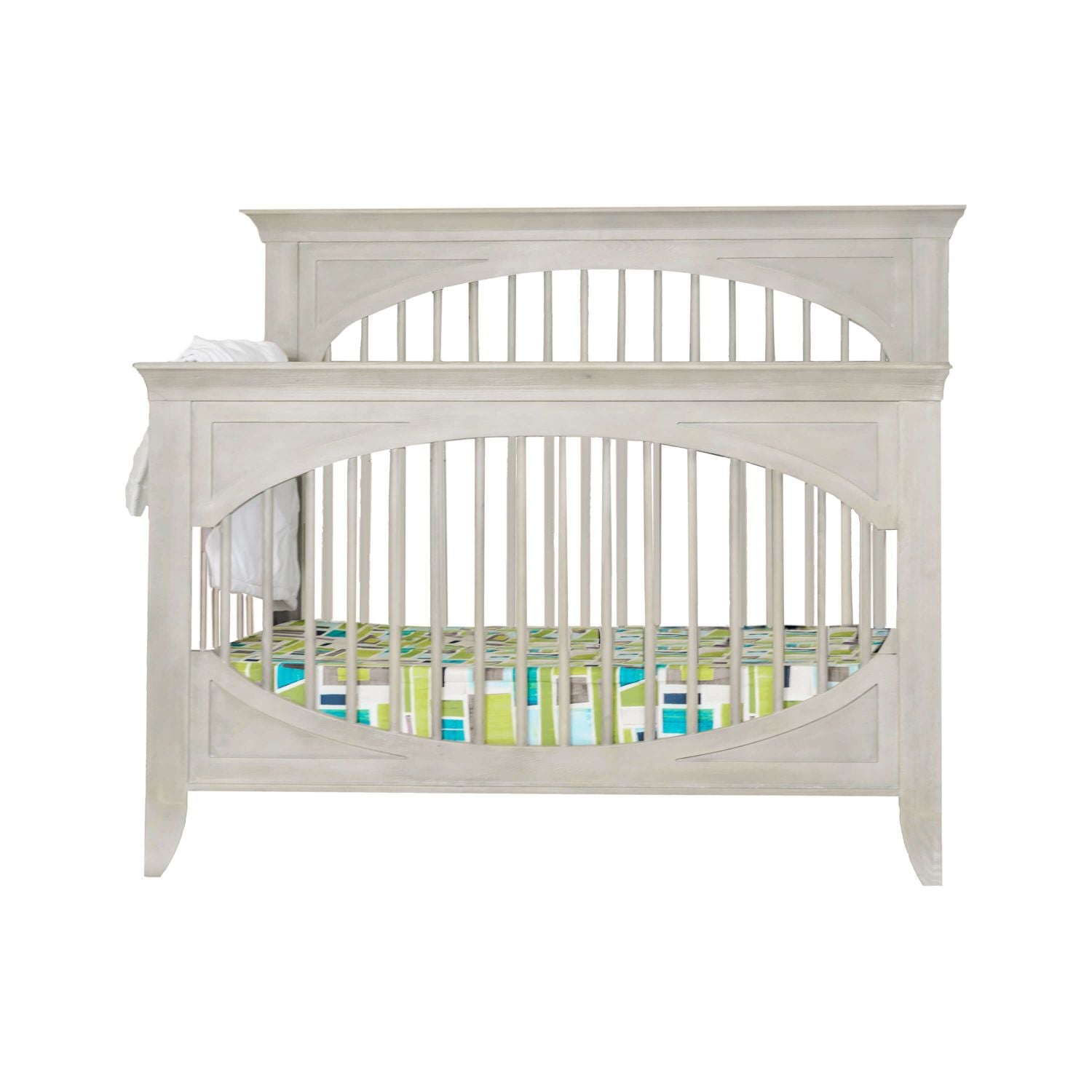 Shop the trend-setting vintage style crib from the CAMEO collection by Milk Street Baby. 